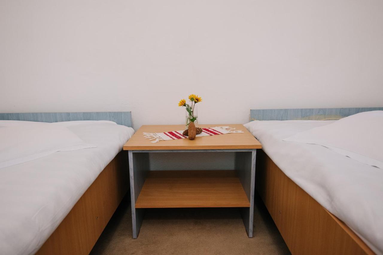 Casute Valea Zanelor Hotell Covasna Exteriör bild